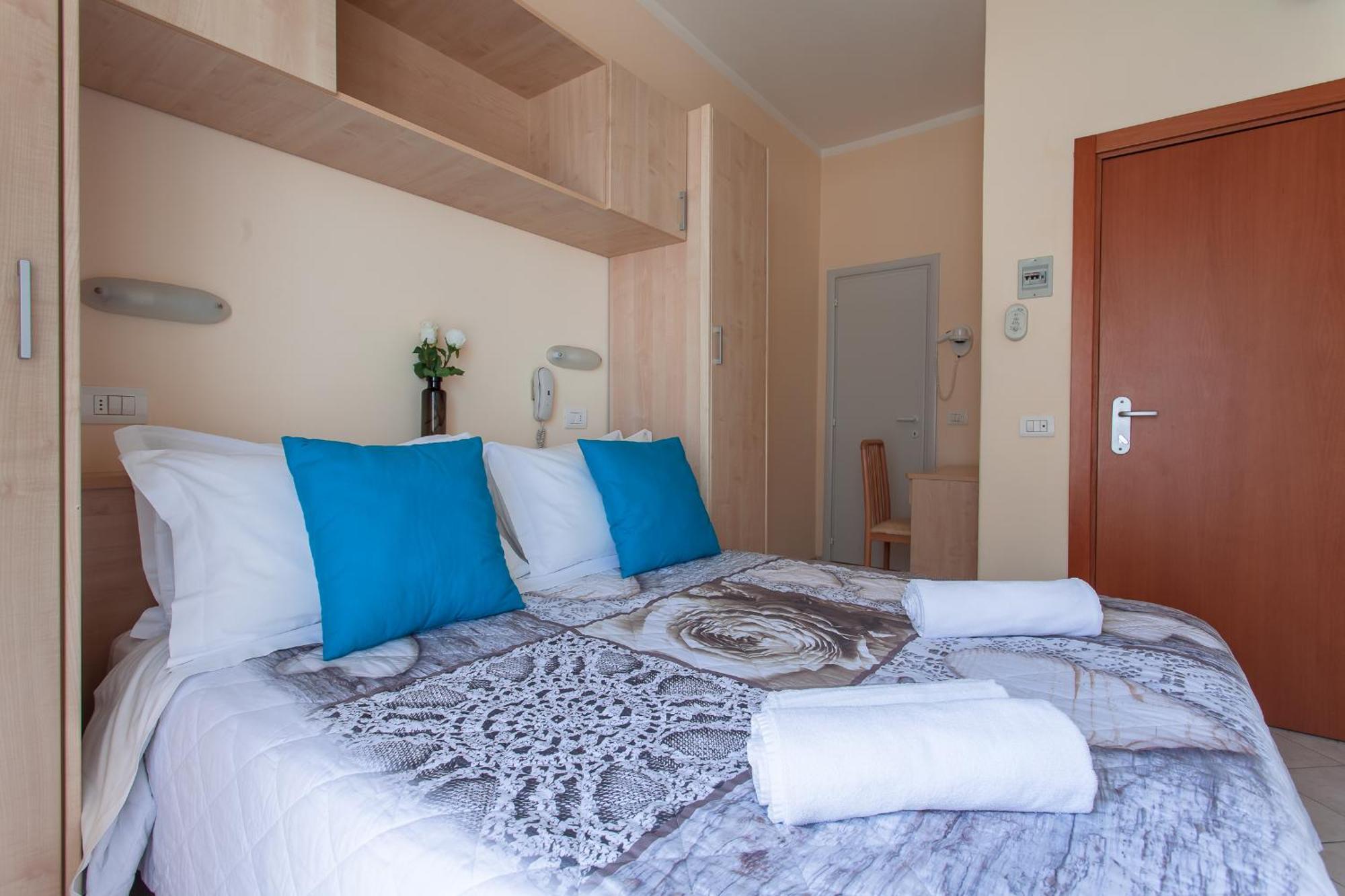 Hotel Giove Dipendenza Hotel Fiamma Cesenatico Chambre photo