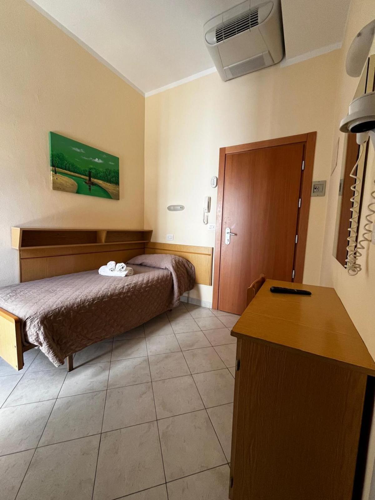 Hotel Giove Dipendenza Hotel Fiamma Cesenatico Extérieur photo