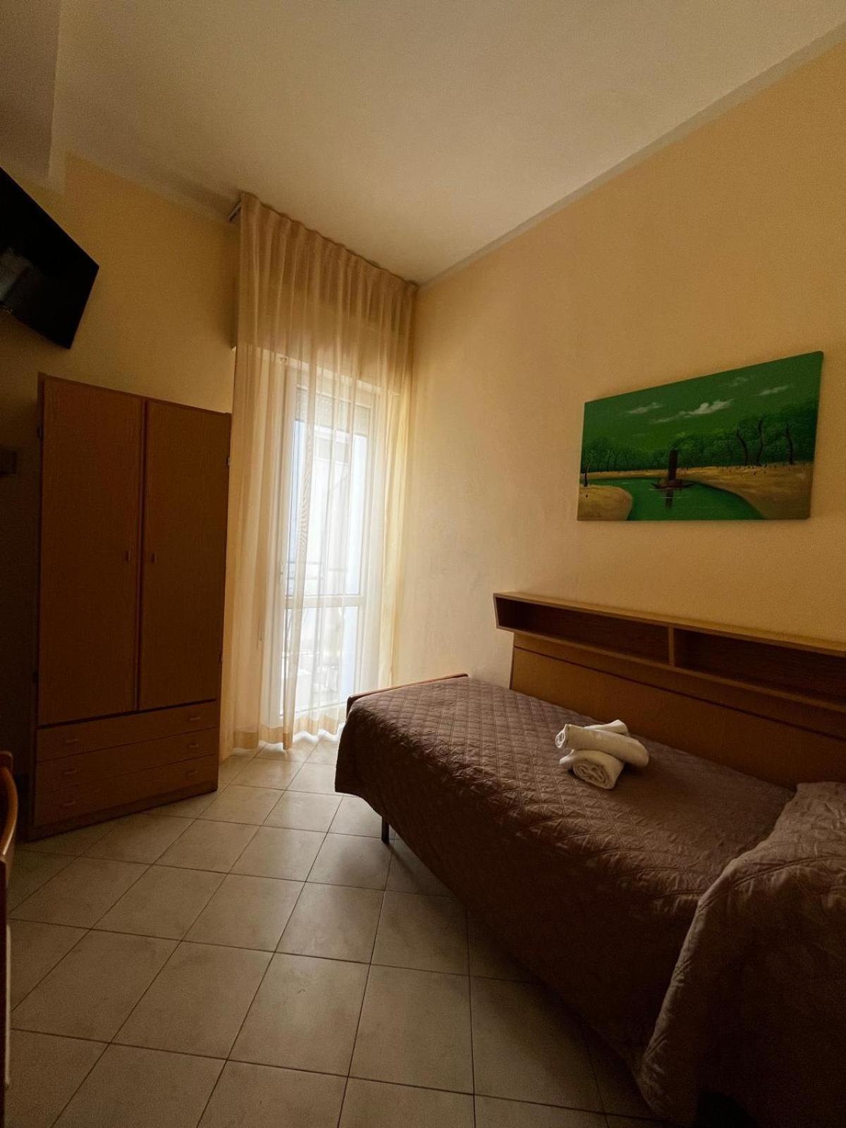 Hotel Giove Dipendenza Hotel Fiamma Cesenatico Extérieur photo