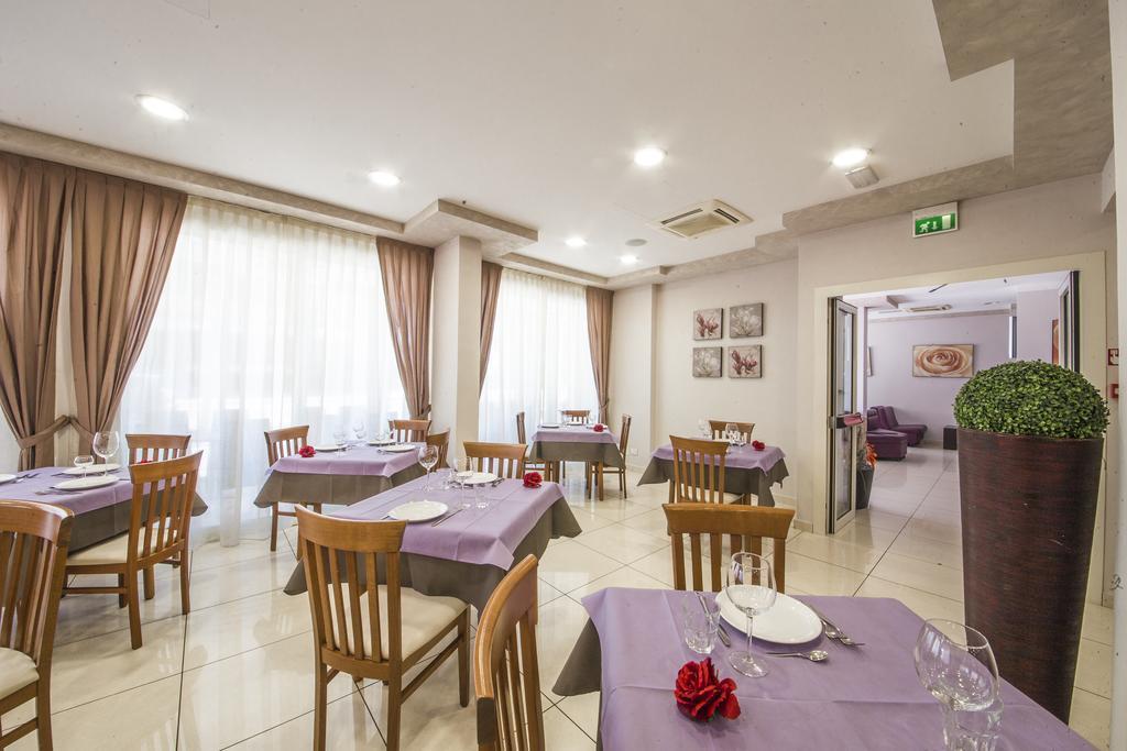 Hotel Giove Dipendenza Hotel Fiamma Cesenatico Extérieur photo