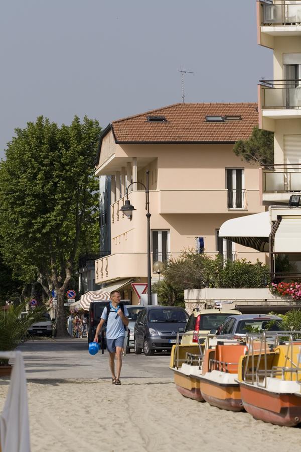 Hotel Giove Dipendenza Hotel Fiamma Cesenatico Extérieur photo
