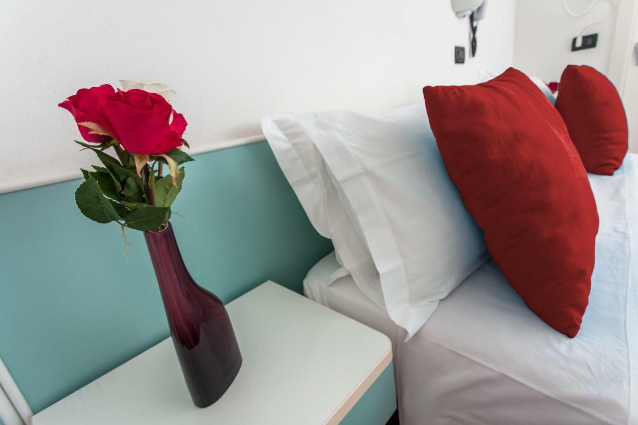 Hotel Giove Dipendenza Hotel Fiamma Cesenatico Extérieur photo