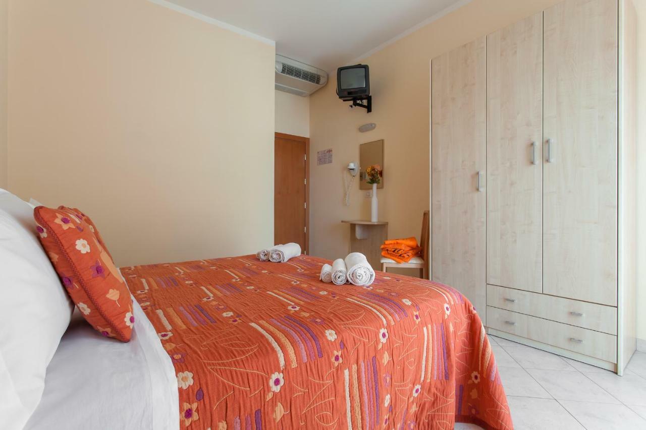 Hotel Giove Dipendenza Hotel Fiamma Cesenatico Extérieur photo